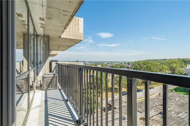 600 E Admiral Blvd Unit 704, Kansas City, MO 64106 - view of balcony
