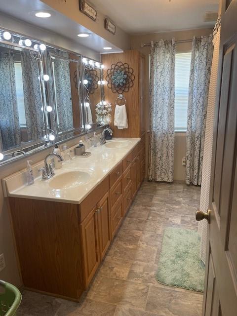 bathroom with vanity