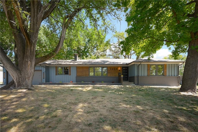 single story home with a garage