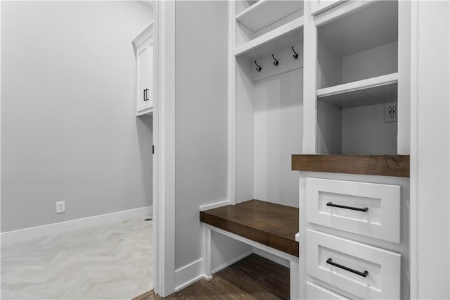 1511 SW Arbor Park Dr, Lees Summit, MO 64082 - mudroom with baseboards