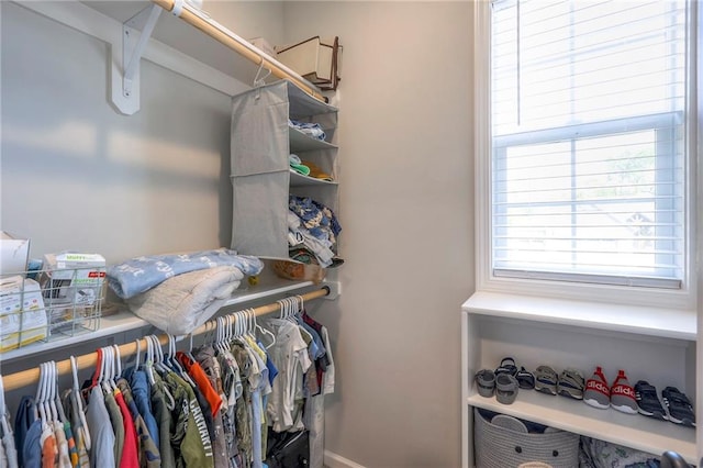 view of spacious closet