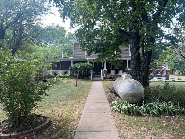 view of community featuring a yard