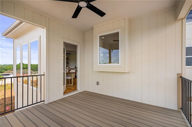 25010 W 142nd St, Olathe, KS 66061 - deck featuring a ceiling fan