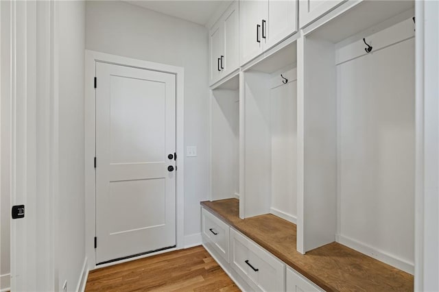 25010 W 142nd St, Olathe, KS 66061 - mudroom with light wood-style flooring and baseboards