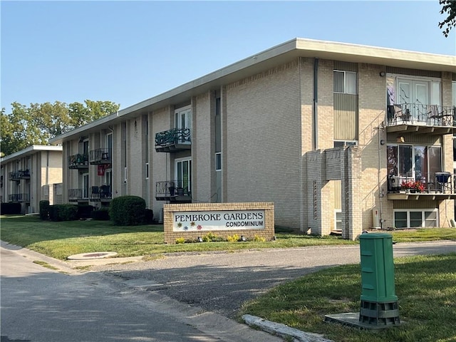 view of building exterior