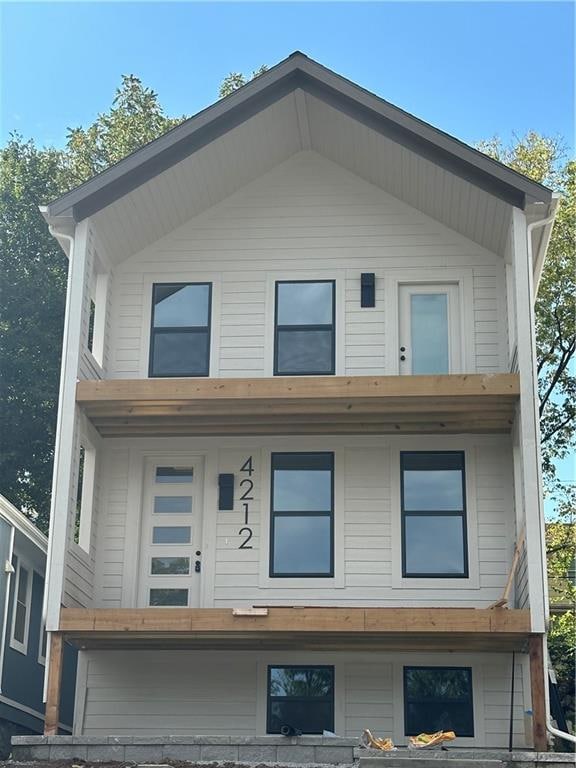 view of front of home with a porch