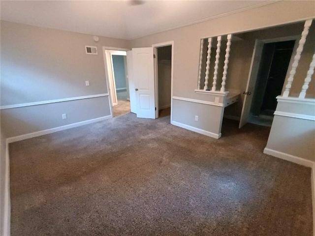 unfurnished bedroom featuring carpet