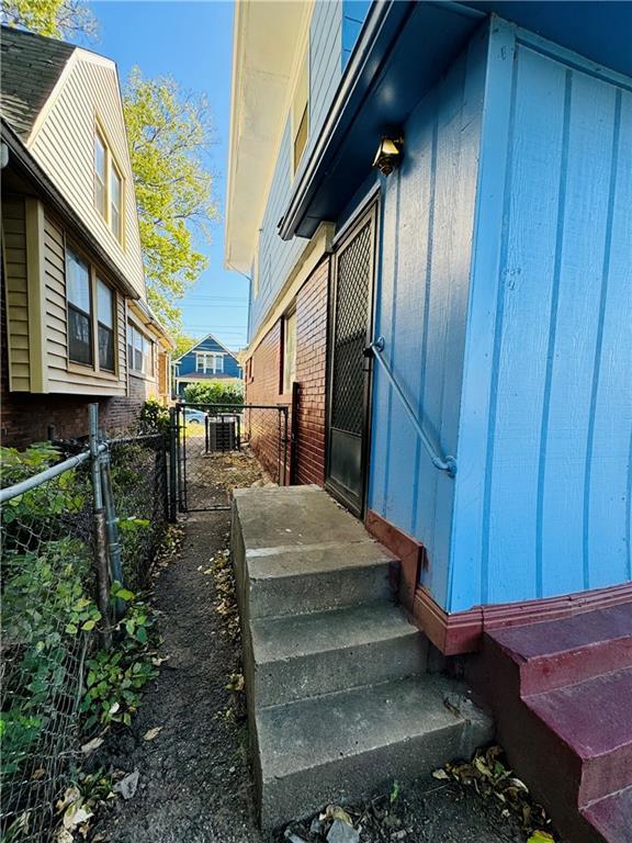 1024 Elmwood Ave, Kansas City, MO 64127 - photo 17