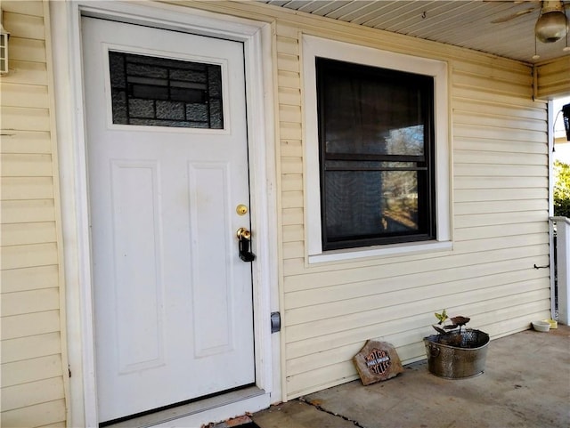 view of entrance to property