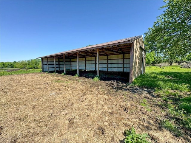 10784 SW 70th St, Chetopa, KS 67336 - view of pole building