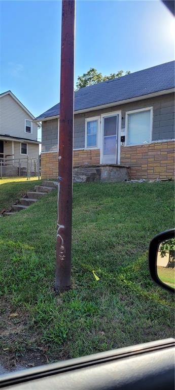1300 Barnett Ave, Kansas City, KS 66102 - photo 2