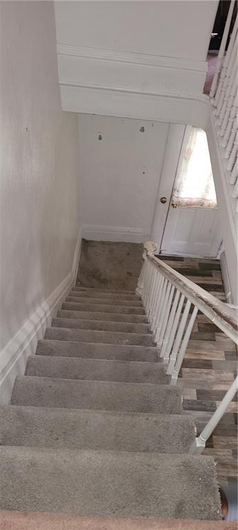 1300 Barnett Ave, Kansas City, KS 66102 - photo 12