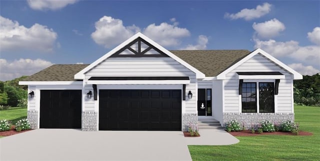 view of front of home featuring a front lawn