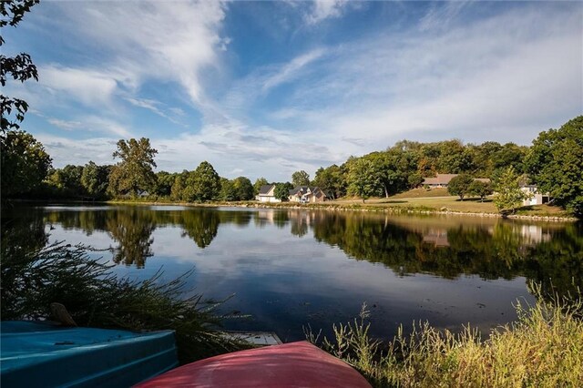 72nd St, Parkville, MO 64152