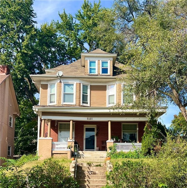 view of front of home featuring a porch