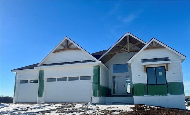 view of front of house featuring a garage