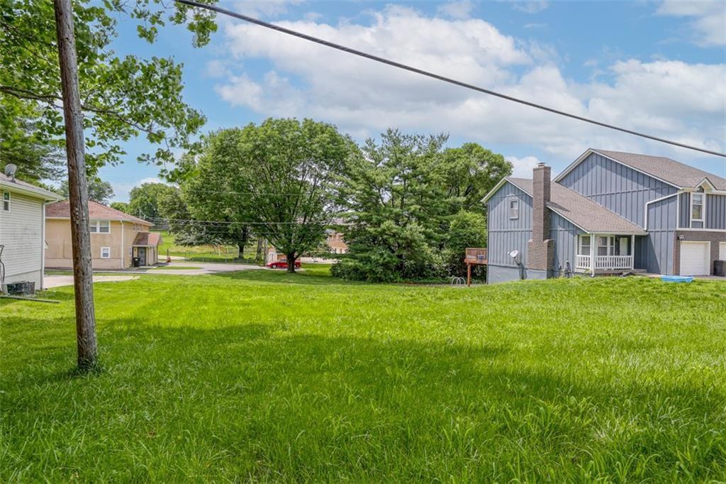 6408 Elm St, Raytown, MO 64133 - photo 1