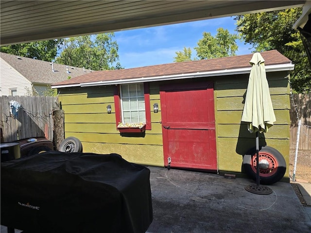 view of outbuilding