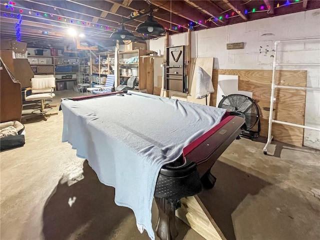 game room featuring concrete flooring and billiards