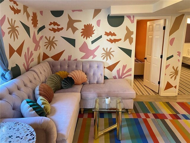 27 Beach Dr, Lake Tapawingo, MO 64015 - living room with wallpapered walls