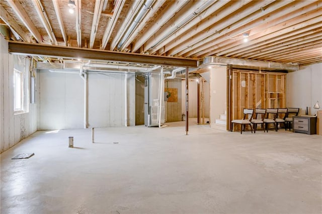 2202 W 178th Ter, Overland Park, KS 66085 - view of below grade area
