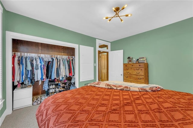 bedroom featuring carpet floors and a closet