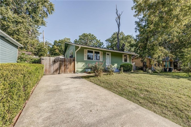 view of front of home with a front yard