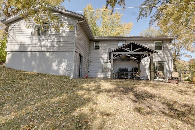 1101 Williams St, Excelsior Springs, MO 64024 - back of property with a gazebo