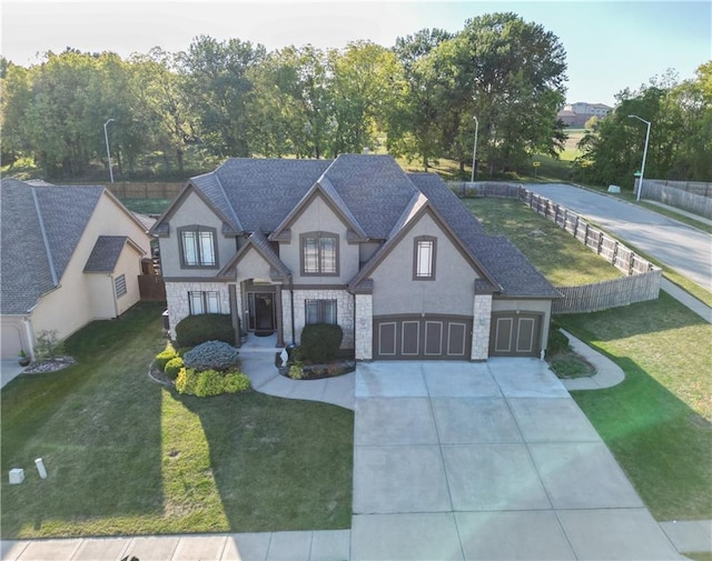 view of front of property with a front lawn