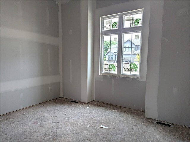 16928 Futura St, Overland Park, KS 66085 - view of spare room