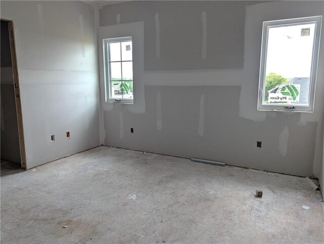 16928 Futura St, Overland Park, KS 66085 - view of unfurnished room