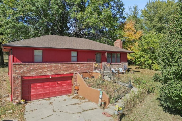 view of front of house with a garage