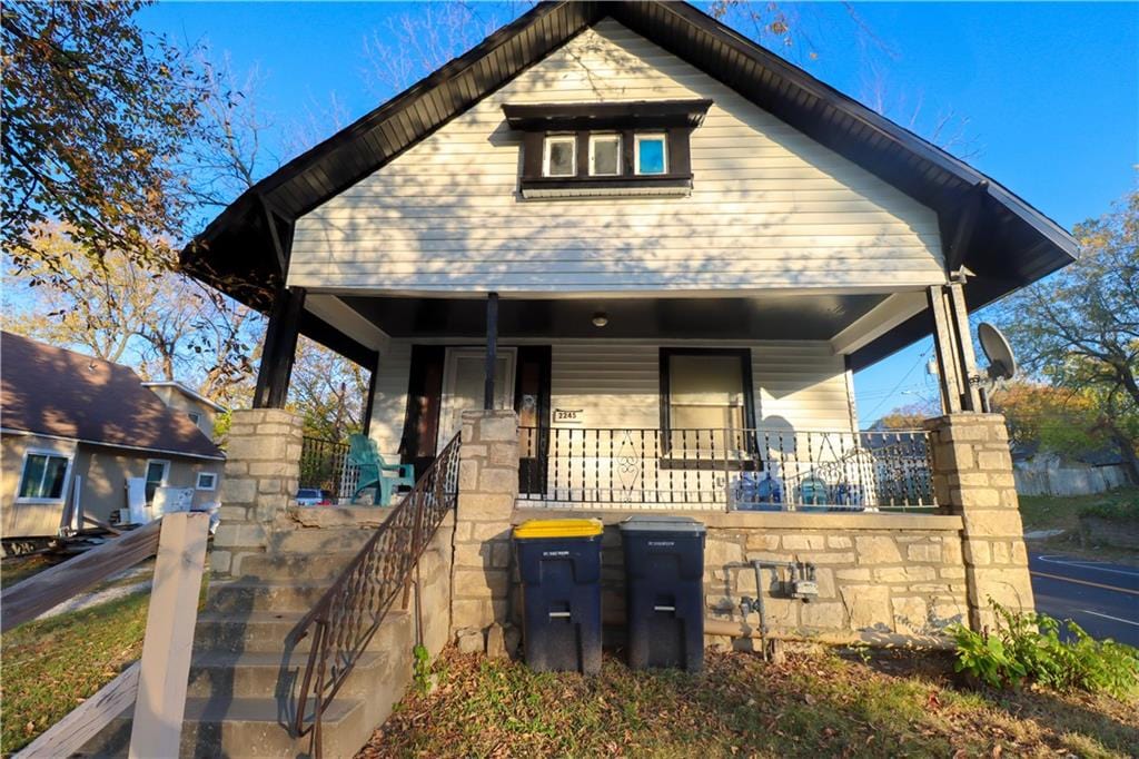 bungalow-style home with covered porch