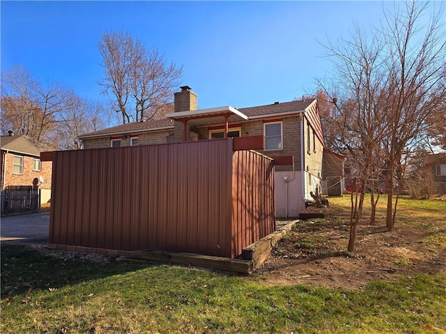 exterior space featuring a yard