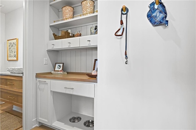 17004 Parkhill St, Overland Park, KS 66221 - detailed view of wood finished floors