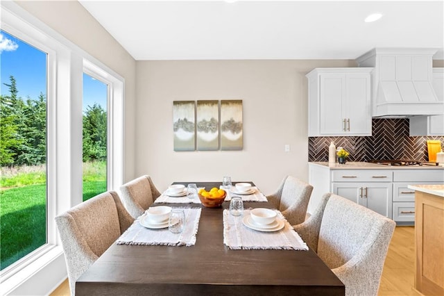 7016 N Polk Ave, Kansas City, MO 64151 - dining area featuring recessed lighting