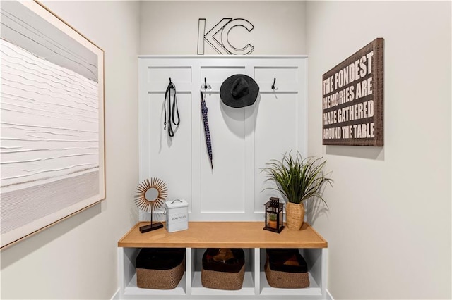 7016 N Polk Ave, Kansas City, MO 64151 - mudroom featuring baseboards