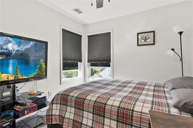 bedroom featuring ceiling fan