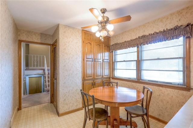 dining room with ceiling fan