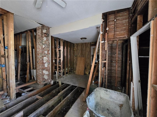 misc room with ceiling fan