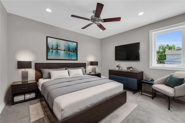 bedroom featuring ceiling fan