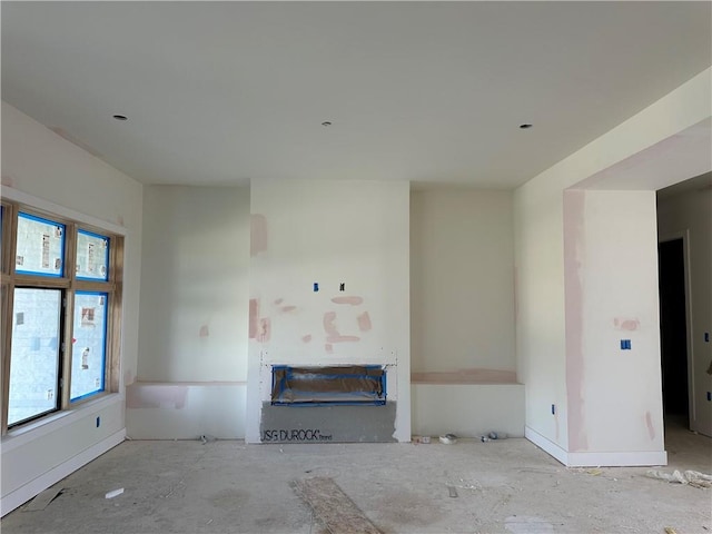 2852 W 133rd Ter, Leawood, KS 66209 - view of unfurnished living room