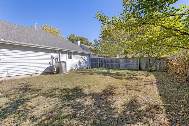 view of yard featuring central AC