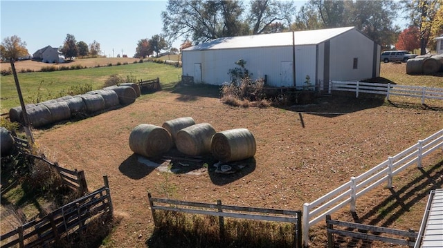 view of yard featuring a rural view