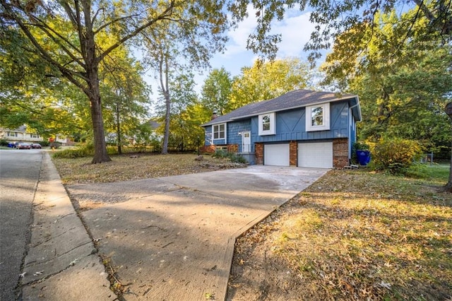 view of front of house with a garage