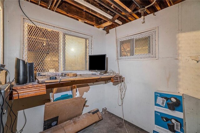 5121 Thompson Ave, Kansas City, MO 64124 - office featuring unfinished concrete flooring