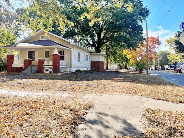 view of front of house with a porch