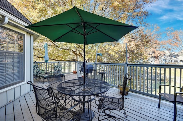 view of wooden deck