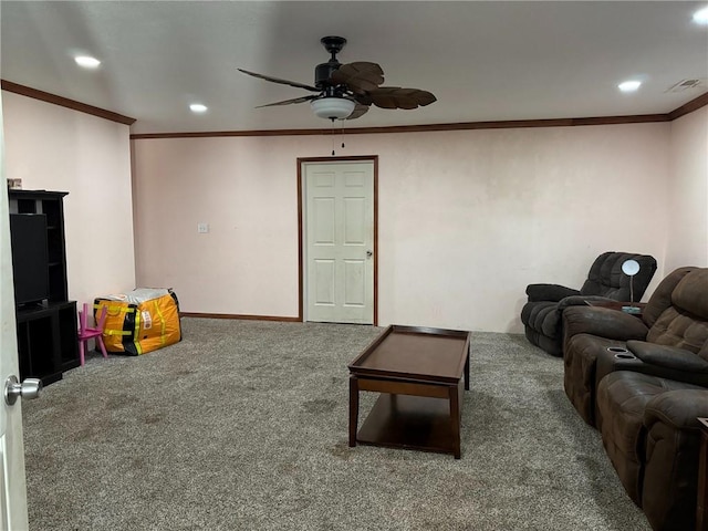 carpeted living room featuring ceiling fan and crown molding