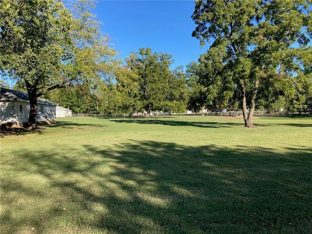 Listing photo 2 for 1708 W 1st St, Chanute KS 66720